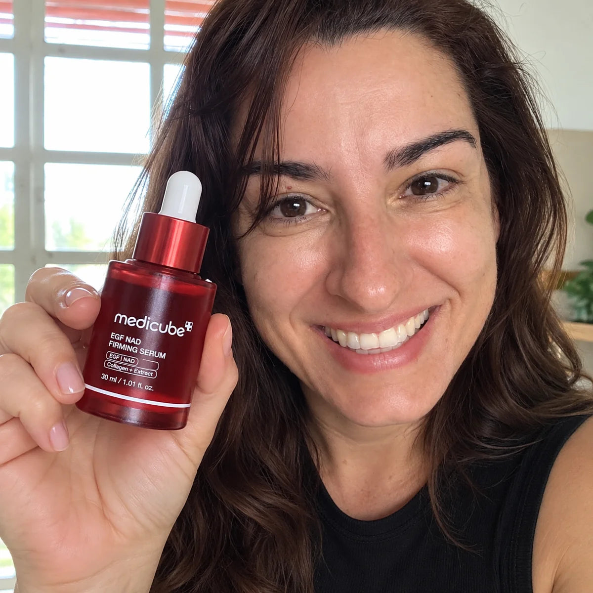 Medicube EGF NAD Firming Serum 30 ml — imagen suministrada 2