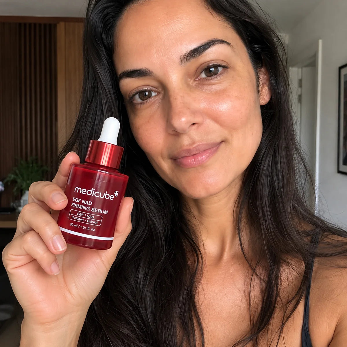 Medicube EGF NAD Firming Serum 30 ml — imagen suministrada 3